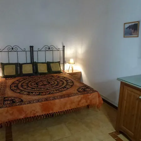 Camping Albergue Tau Camping *