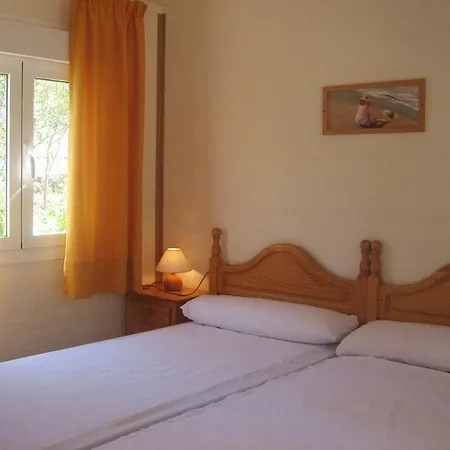 Campeggio Camping Albergue Tau San José