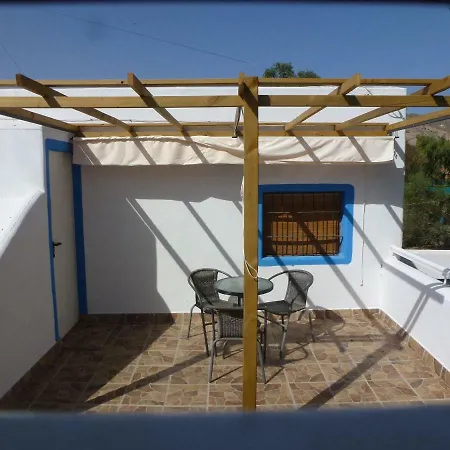 Camping Albergue Tau *